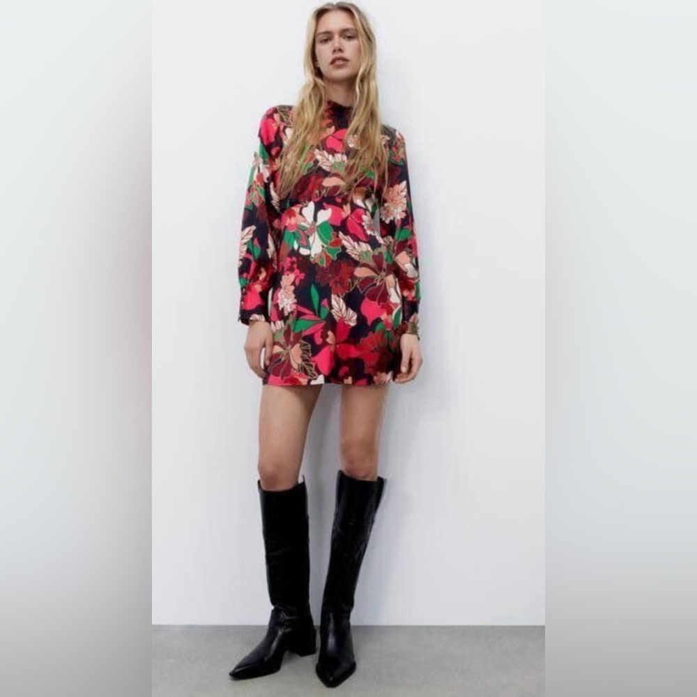 NWT Zara Colorful Satiny Floral Print
Mock Neckline Women's Dress Size XL